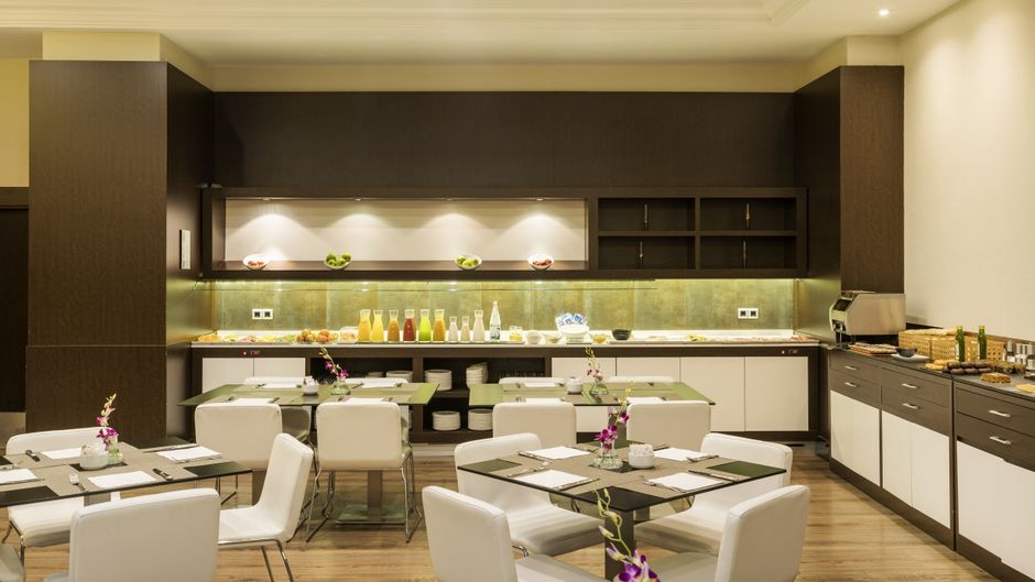 Hotel Ilunion Suites Madrid Restaurant