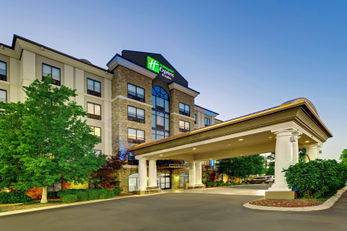 Holiday Inn Express Nashville-Opryland