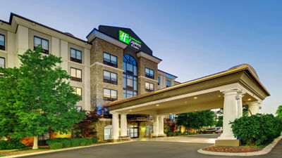 Holiday Inn Express Nashville-Opryland