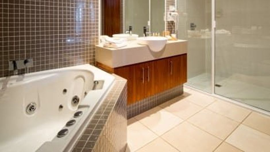 Tall Timbers Suite