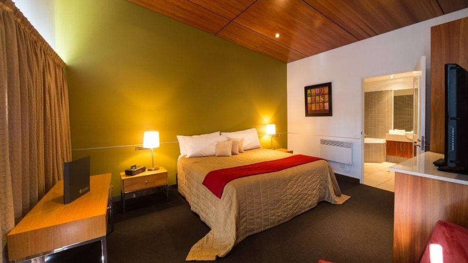 Tall Timbers Suite