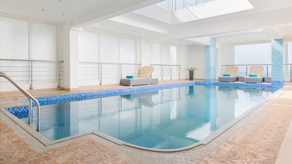 Al Hail Waves Hotel Pool