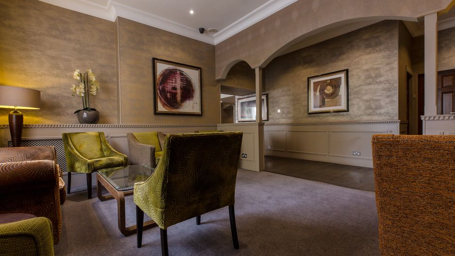 Phoenix Hotel London Lobby