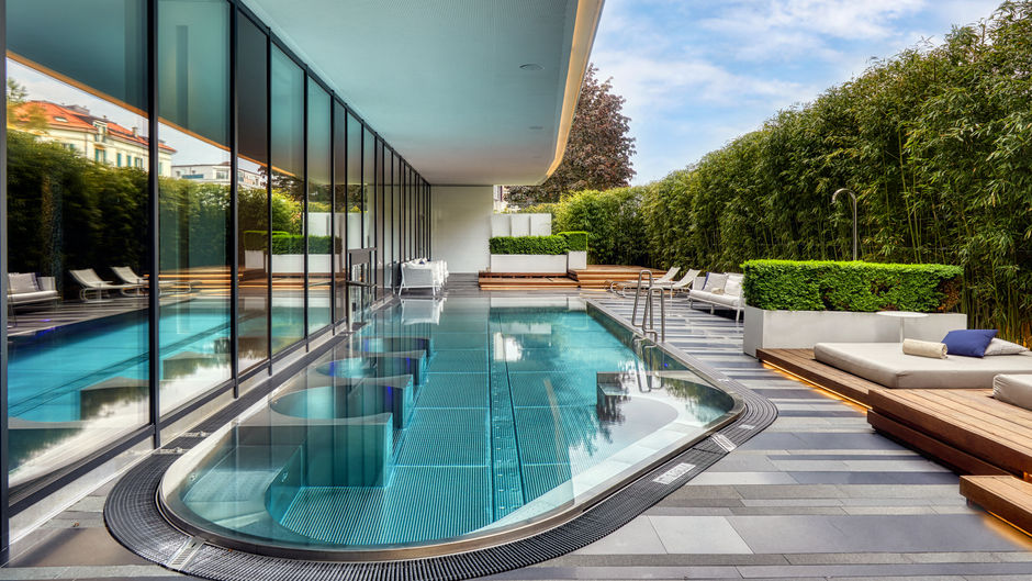 Royal Savoy Hotel & Spa Pool