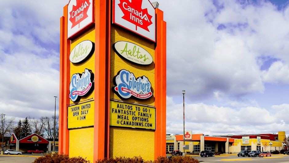 Canad Inns Garden City Exterior