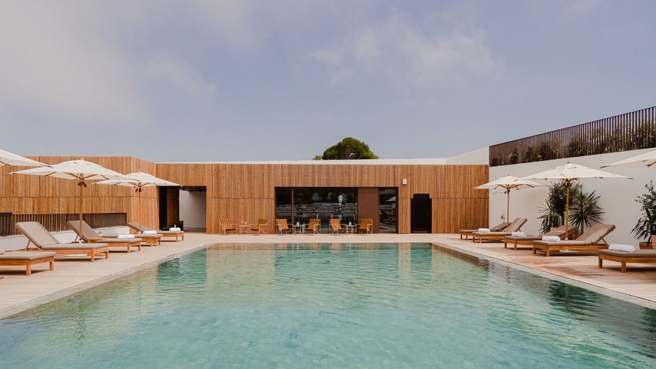 Aethos Ericeira Pool