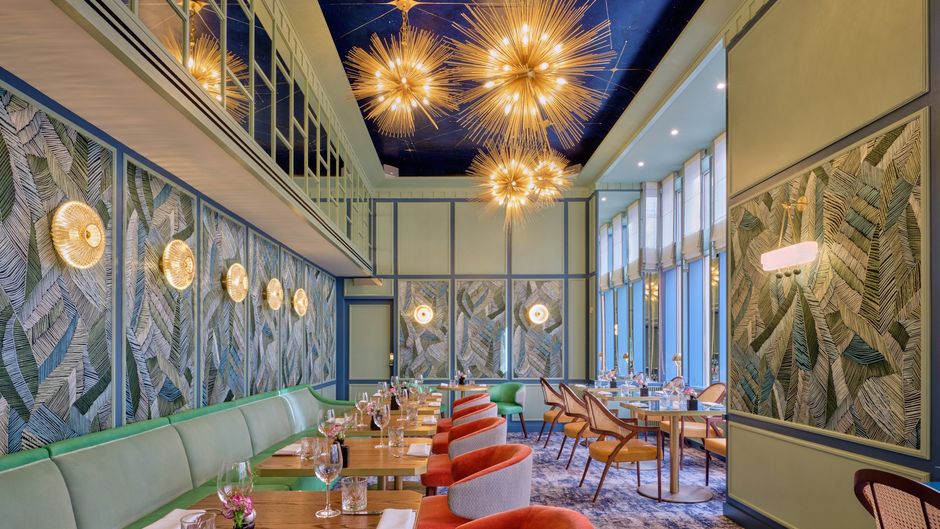 Capital Hotel, Apartments & Townhouse Restaurant