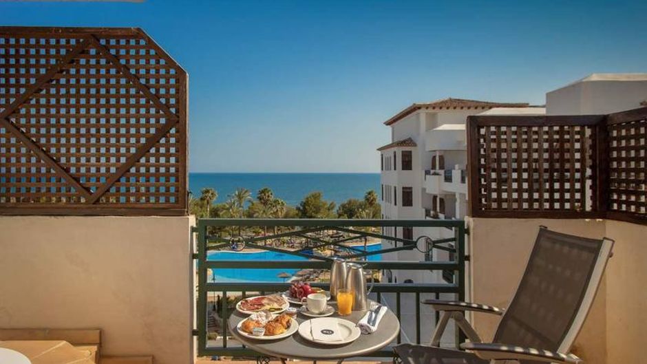 SH Villa Gadea Resort Room