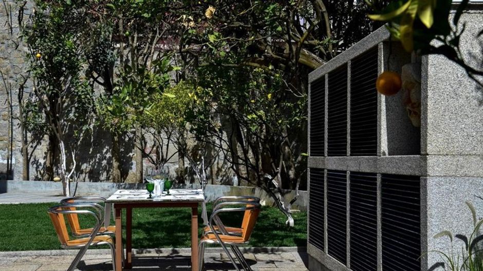 Casa Melo Alvim Restaurant