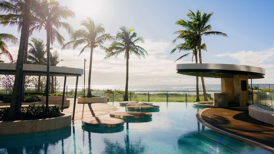 Langham, Gold Coast & Jewel Residences Pool