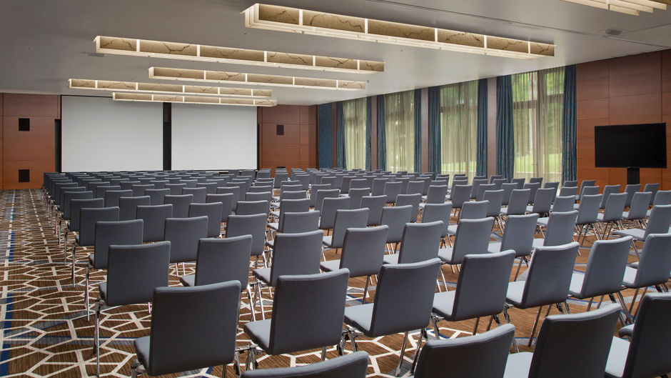 Royal Savoy Hotel & Spa Meeting