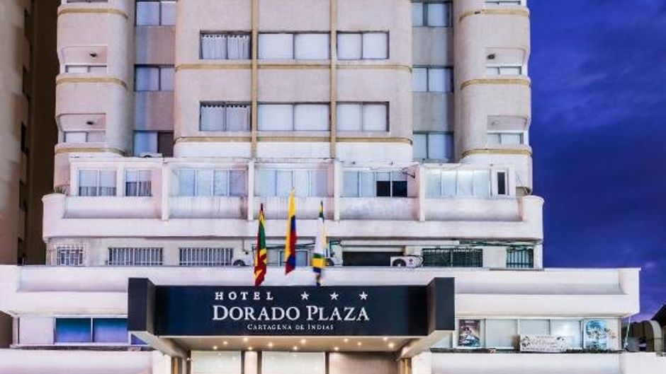 Hotel Dorado Plaza Exterior