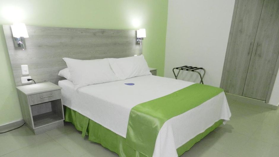 Hotel Dorado Plaza Room
