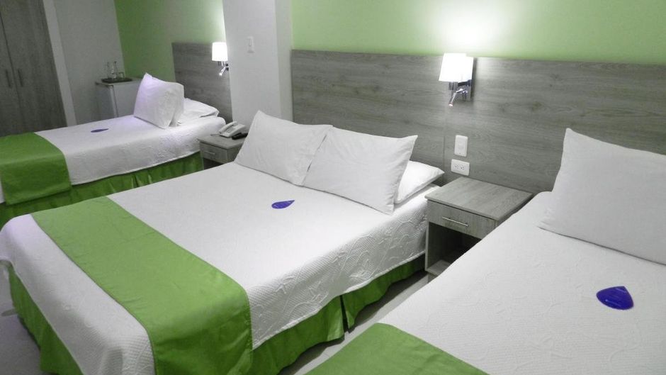 Hotel Dorado Plaza Room