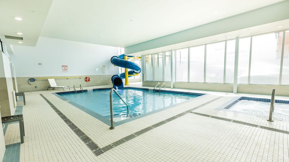 Holiday Inn Express & Suites Edmonton N Pool