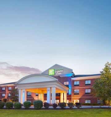 Holiday Inn Express & Suites Bridgeport