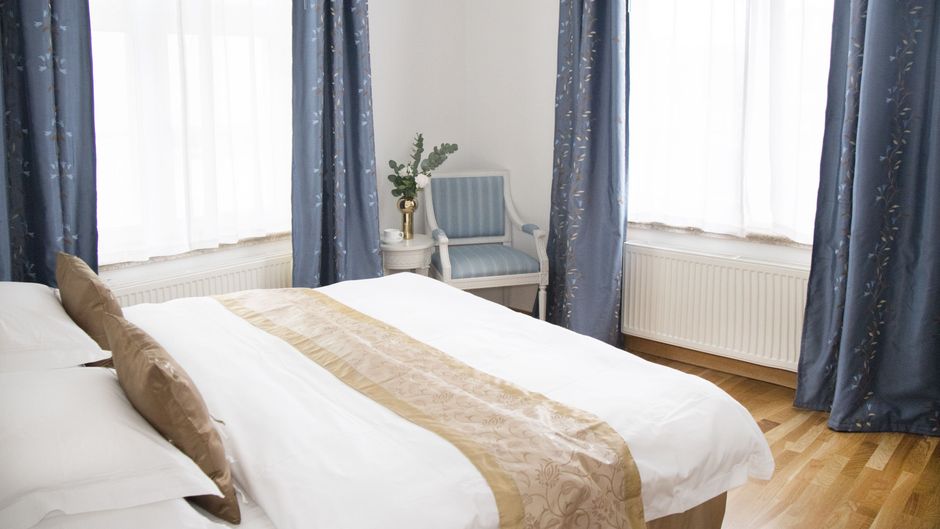 Brommavik Hotel Room