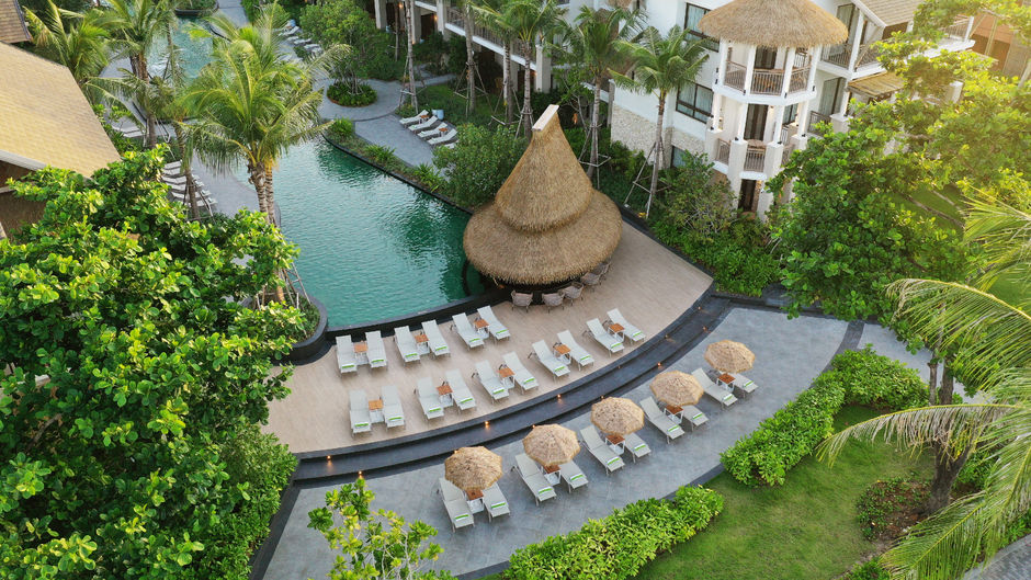 Holiday Inn Resort Samui Bophut Beach Exterior