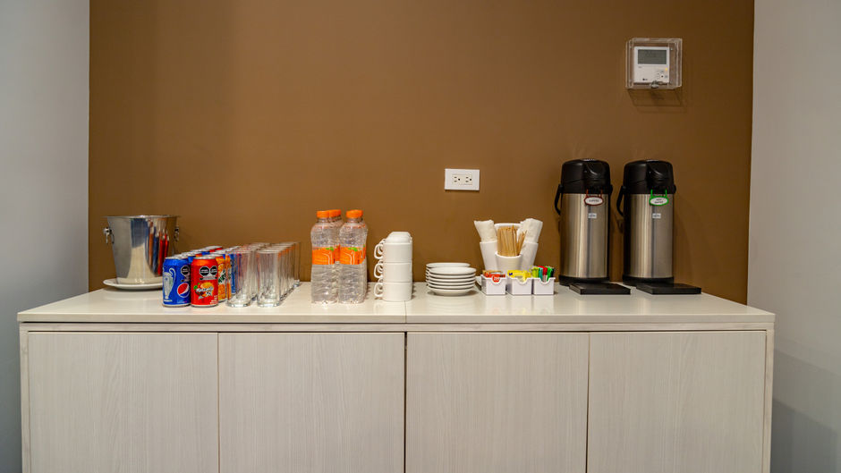 Holiday Inn Express/Stes Ensenada Centro Ballroom