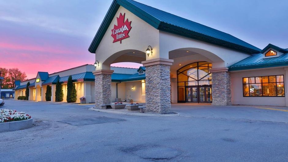 Canad Inns Portage la Prairie Exterior