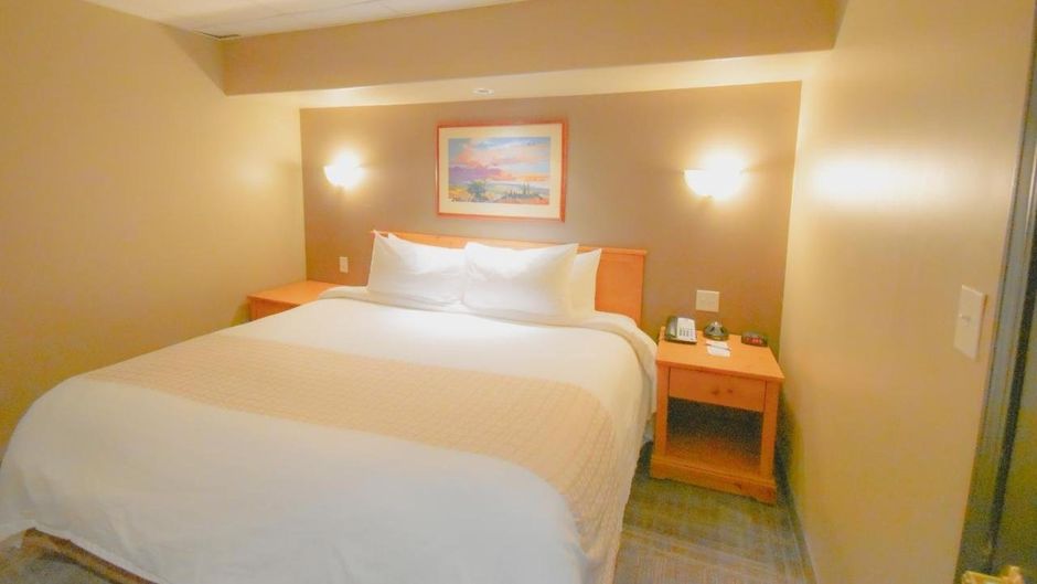 Canad Inns Portage la Prairie Room