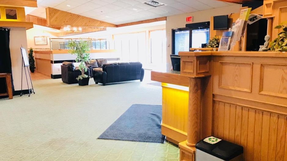 Northern Star Hotel & Convention Centre Lobby