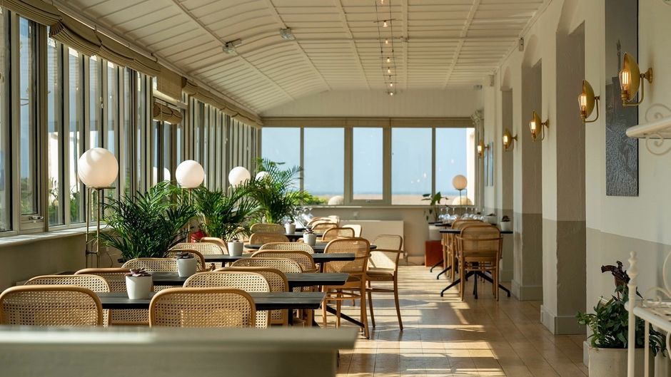 Moonfleet Manor Hotel Restaurant