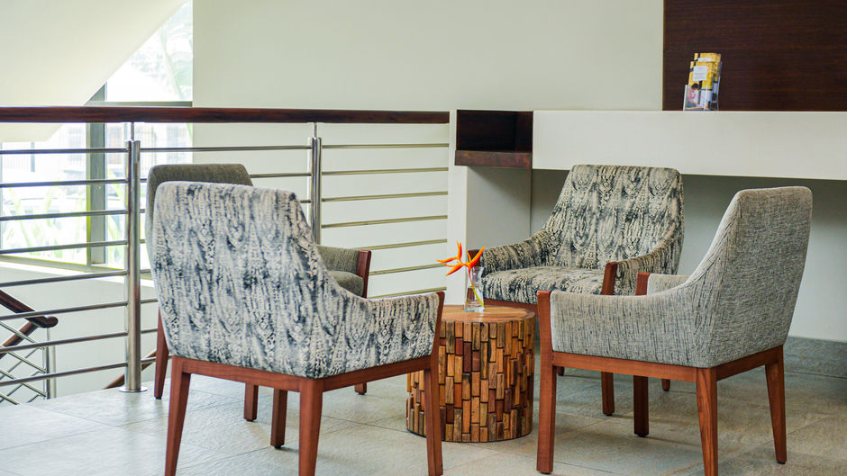 Crowne Plaza Dar Es Salaam Lobby
