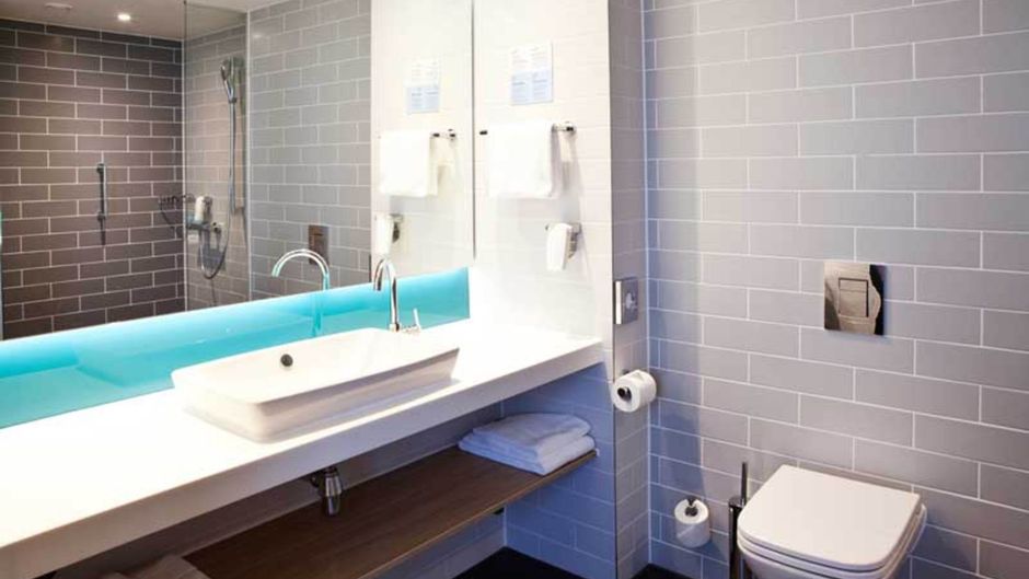 Holiday Inn Express & Suites Allschwil Room