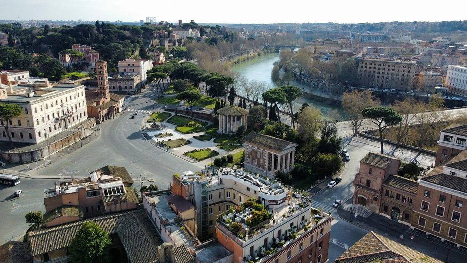 Fortyseven Hotel Rome Exterior
