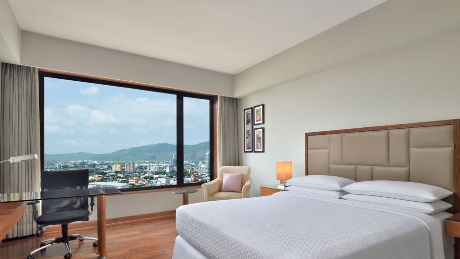 Four Points by Sheraton Navi Mumbai Room