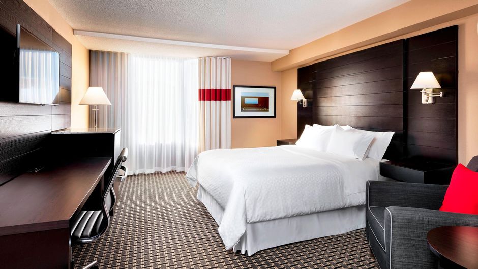 Four Points Mississauga Meadowvale Room