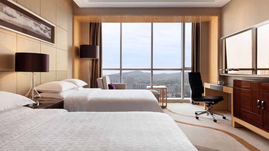 Sheraton Zhenjiang Hotel Room
