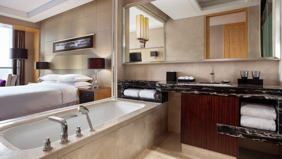 Sheraton Zhenjiang Hotel Room
