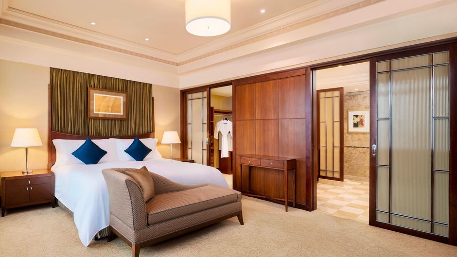 The Hongta Hotel, a Luxury Collection Hotel Suite