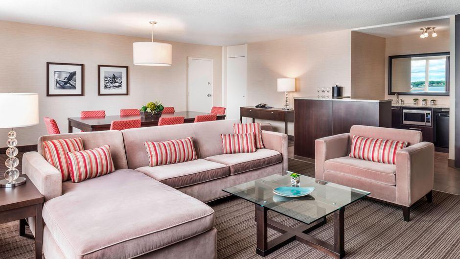 Delta Hotels Sault Ste. Marie Waterfront Suite