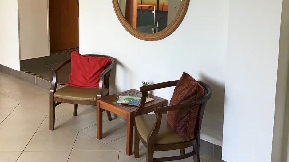 Ayr Traveller's Motel Lobby