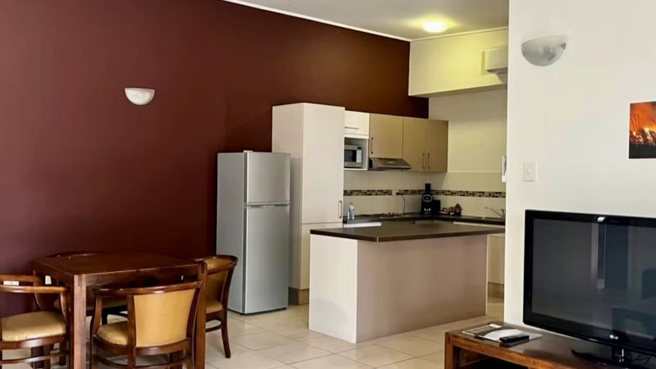 Ayr Traveller's Motel Room