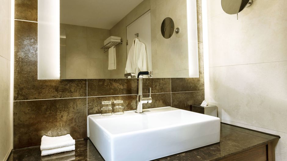 Sheraton Essen Hotel Room