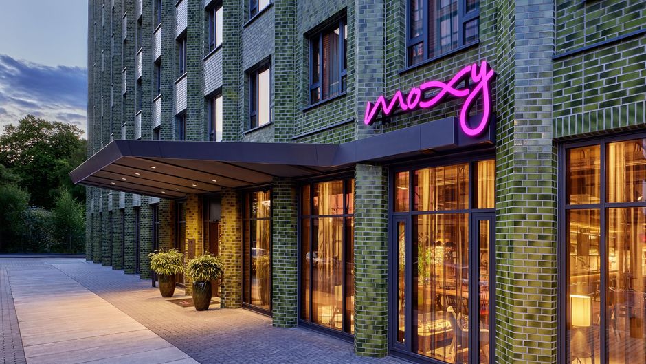 Moxy Cologne Muelheim Exterior