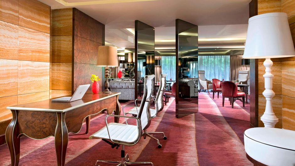 Sheraton Towers Singapore Lobby
