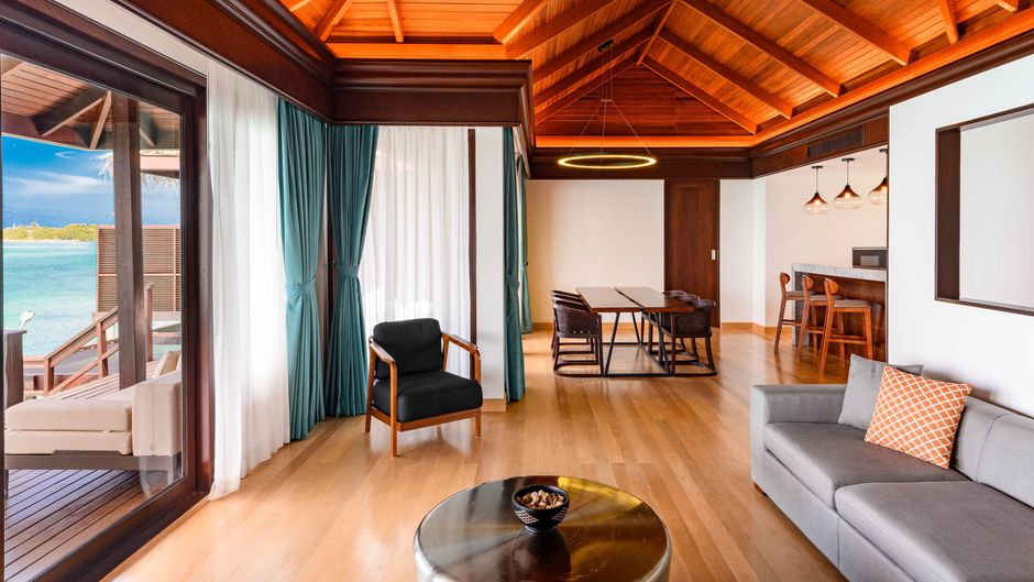Sheraton Maldives Full Moon Resort & Spa Suite