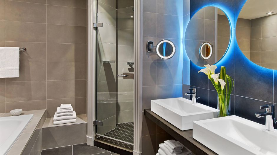 Le Meridien Etoile Room