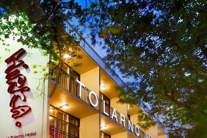 Tolarno Hotel