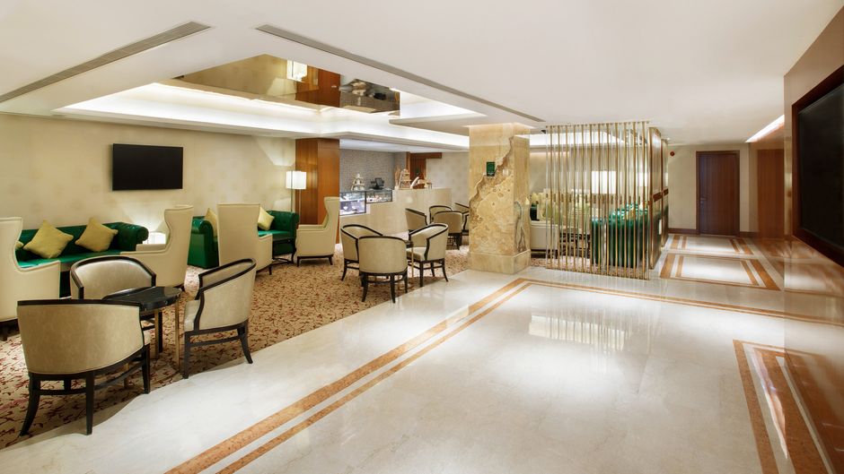 Holiday Inn Dhaka City Centre Lobby