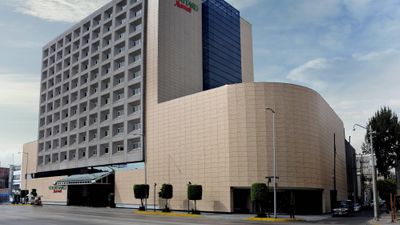 Courtyard by Marriott Revolucion