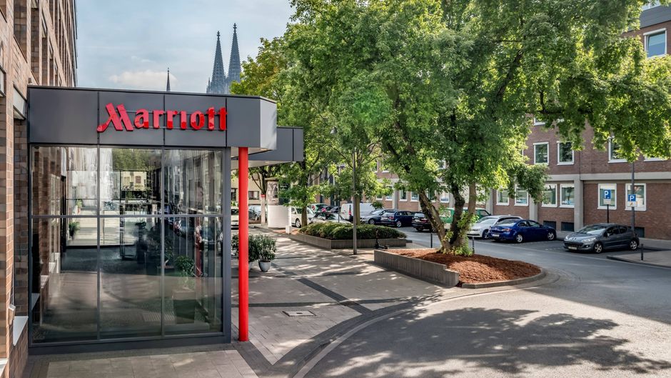 Cologne Marriott Hotel Exterior