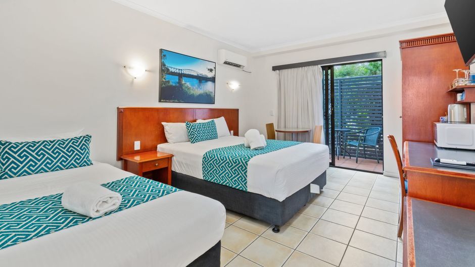The Coffee House Apartments & Bistro Room