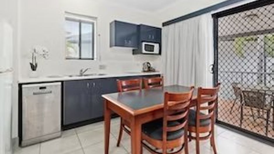The Coffee House Apartments & Bistro Room