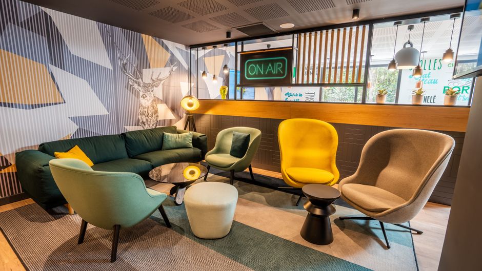 Holiday Inn Bordeaux Merignac Lobby